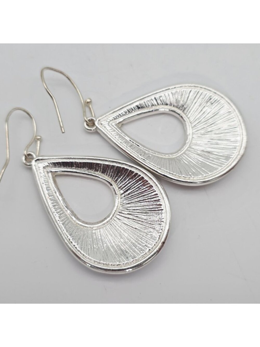 Kim Rogers Drop Earrings Silver-Tone Enamel Gold Bronze Open Tear Drop Shape - Picture 5 of 5